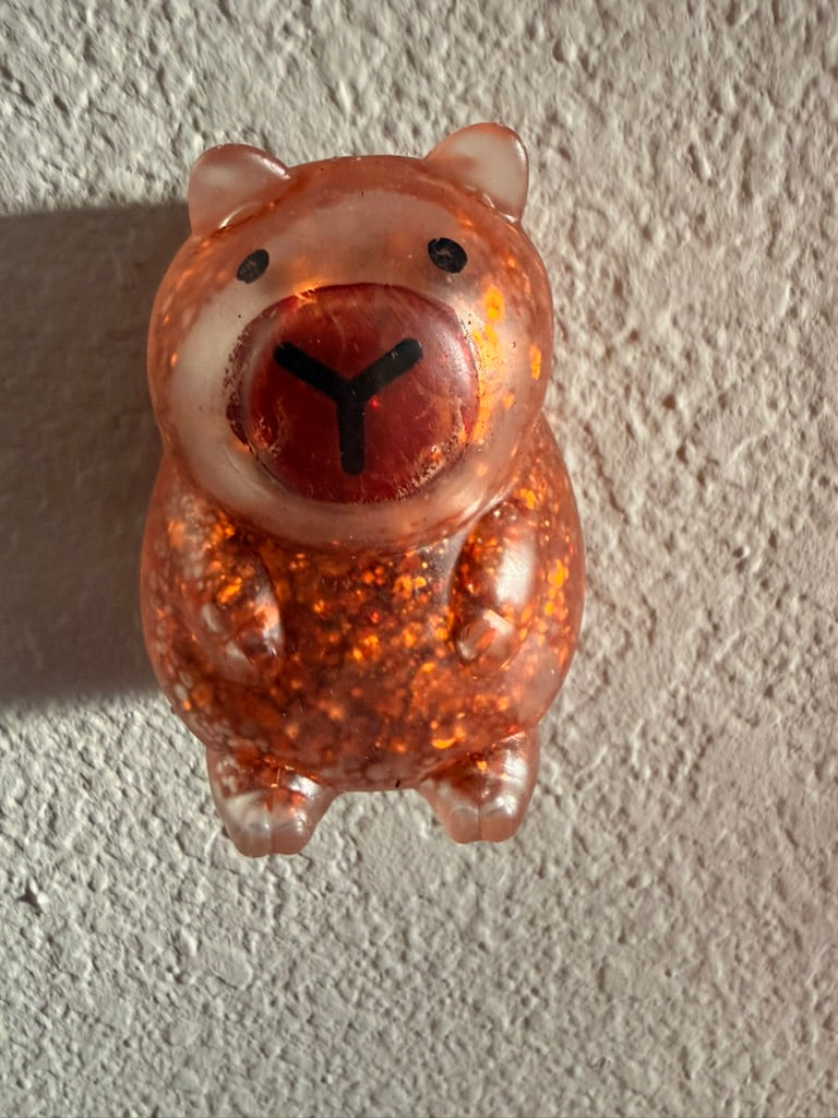 🍊 Sparkly Capybara Sugar Squisher